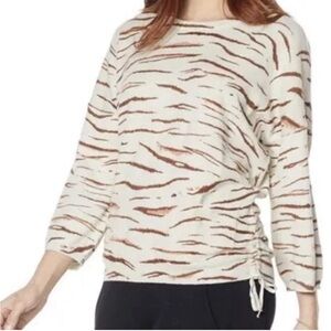 Democracy NWT Beige Tiger Print Cinched Sides Top Size 2X